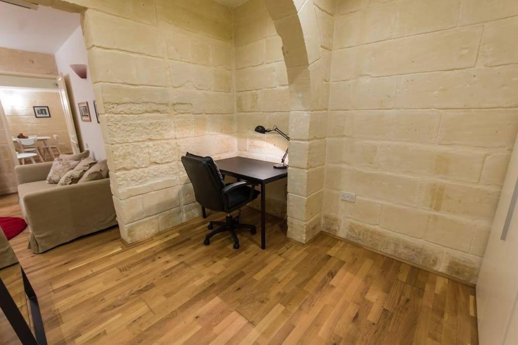 Central Valletta House フロリアーナ エクステリア 写真